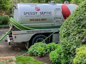 Speedy Septic service truck. Emergency Septic Pumping in Portland OR and Vancouver WA and The Dalles OR